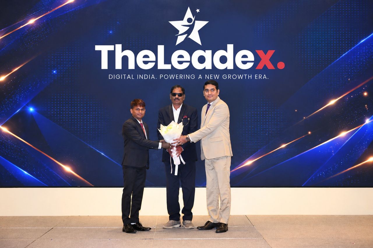 On the LeadeX stage